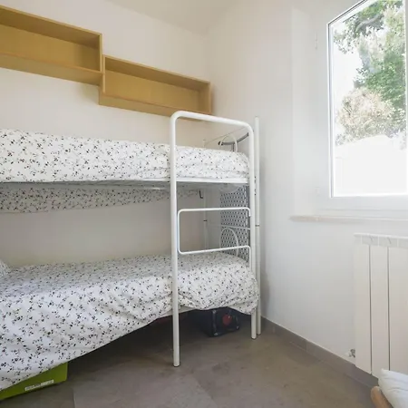 Villa 735 - Quadrilocale Nuova, Al Taunus Con Portico, Giardino E Piscina Privata - Climatizzata, Inclusa Nel Prezzo *