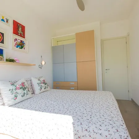 Villa 735 - Quadrilocale Nuova, Al Taunus Con Portico, Giardino E Piscina Privata - Climatizzata - Inclusa *